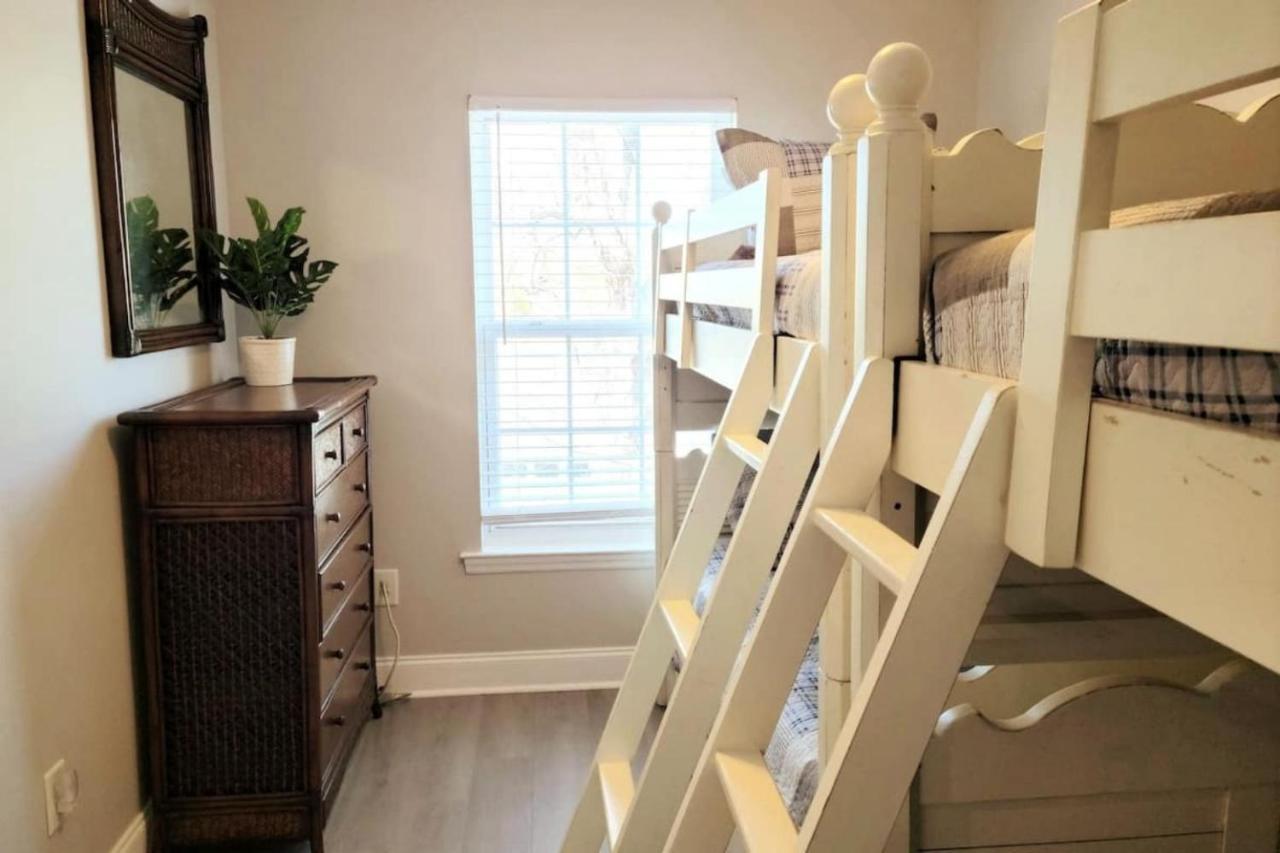 ☆Live On The Water! Lake Palmetto Palm W/ Patio - 10Min To Downtown & Beaches☆ Charleston Exterior foto