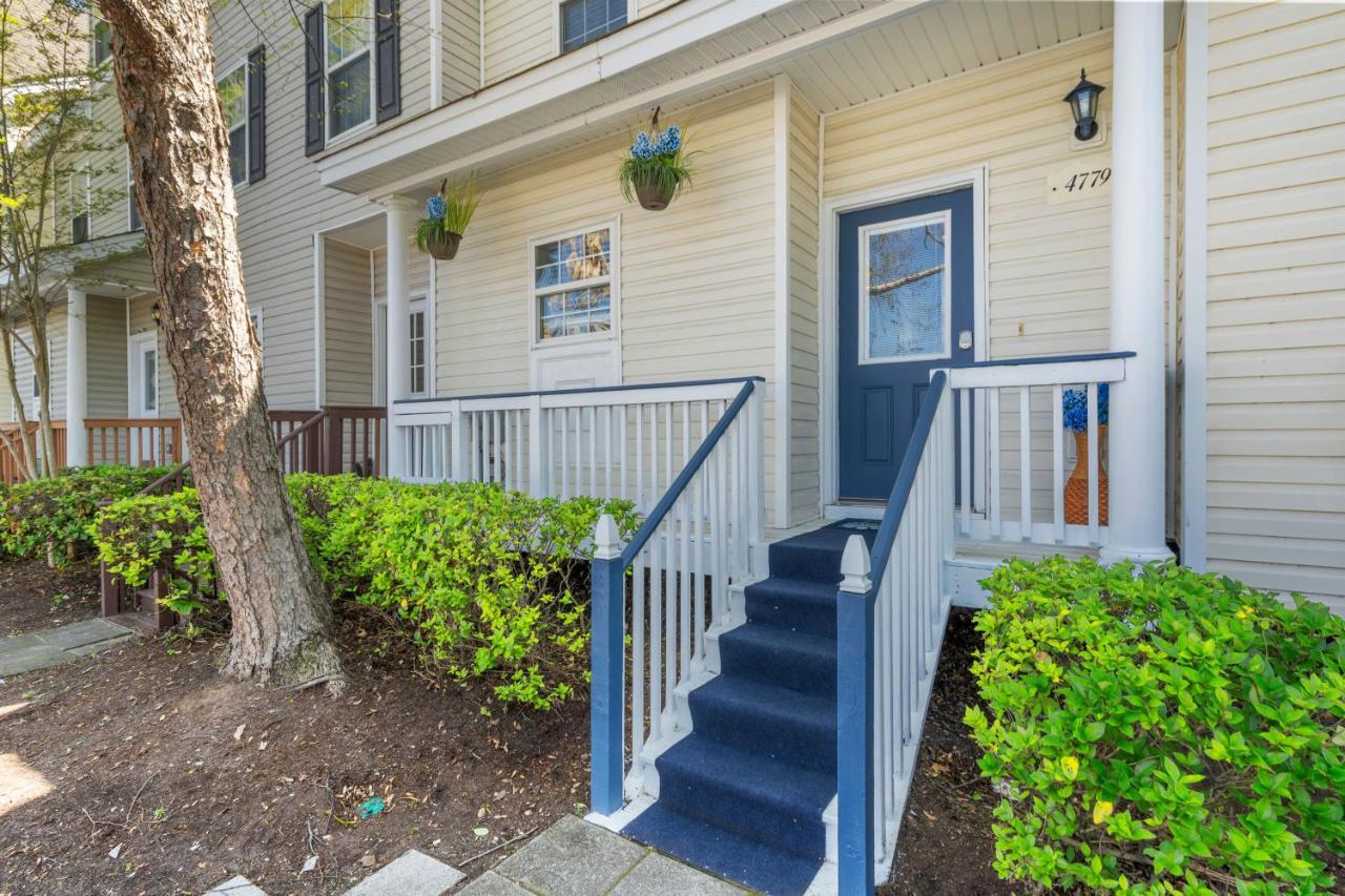 ☆Live On The Water! Lake Palmetto Palm W/ Patio - 10Min To Downtown & Beaches☆ Charleston Exterior foto