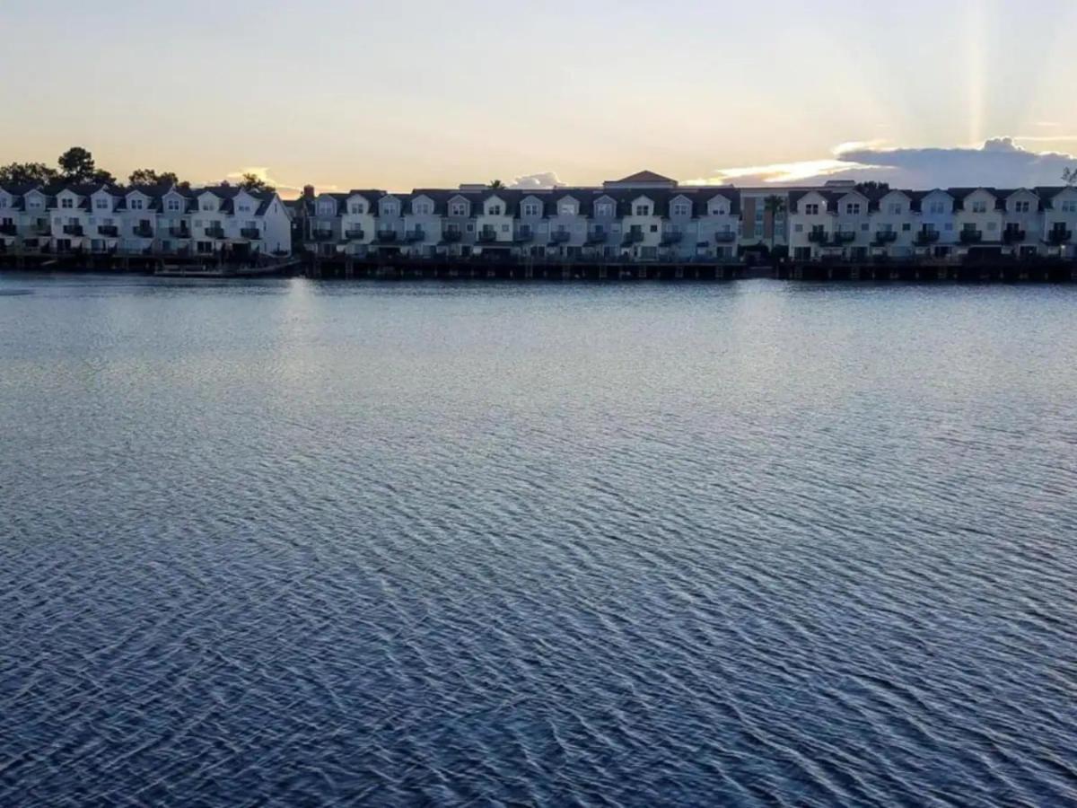 ☆Live On The Water! Lake Palmetto Palm W/ Patio - 10Min To Downtown & Beaches☆ Charleston Exterior foto